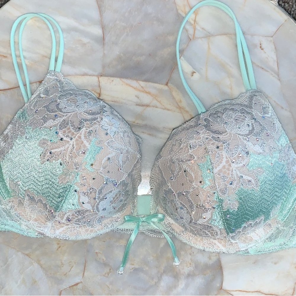 Rare Very Sexy Mint Fashion Show Bra Seduction Lace Crystal Green 32B